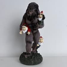 Bigfoot Holding Gnomes Figurine Resin Dwarf