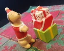 Unsigned Dog And Christmas Presents Ceramic